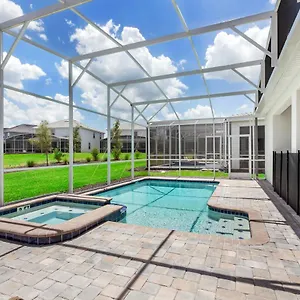  Holiday home Contemporary W Private Pool&